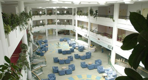EL MOURADI SKANES HOTEL