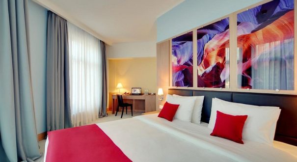 GOLDEN TULIP ROSA KHUTOR