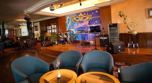 GURNEY BAY HOTEL