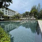 LONE PINE RESORT HOTEL