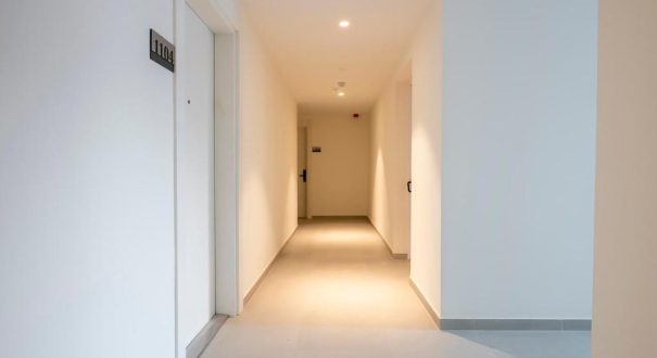WHITE SAILS RESIDENTAL HOTEL
