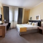 GOLDEN TULIP ROSA KHUTOR