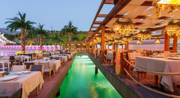 CRATOS PREMIUM HOTEL