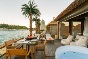 CRATOS PREMIUM HOTEL