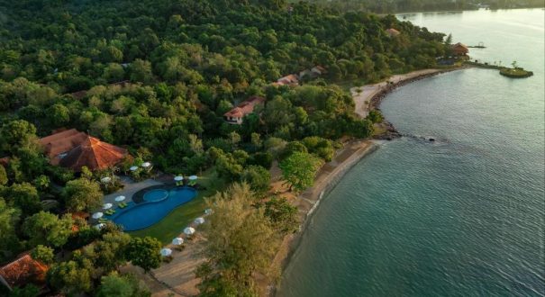 GREEN BAY RESORT HOTEL