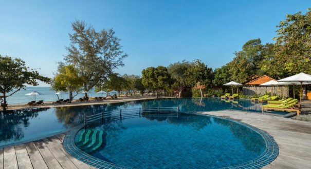 GREEN BAY RESORT HOTEL