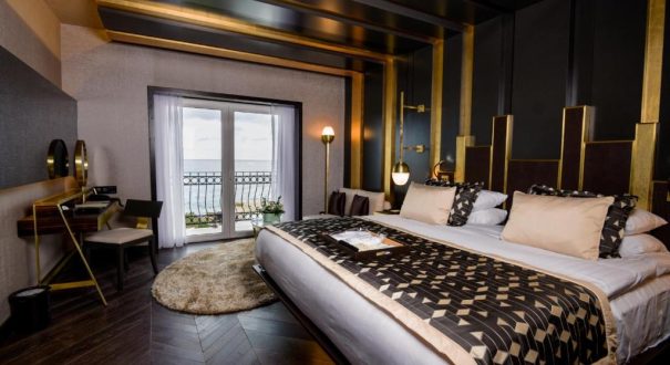 ROCKS HOTEL & CASINO