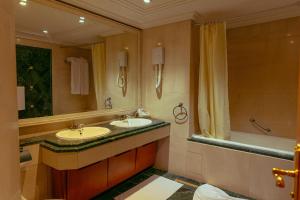 NAHRAWESS RESORT HOTEL